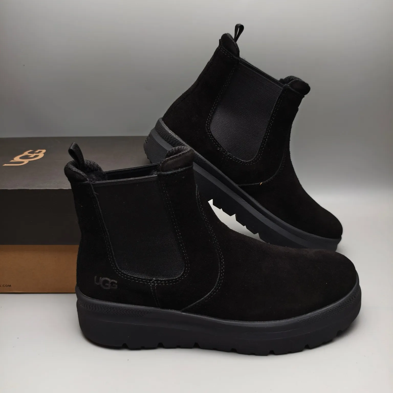 💰600 UGG sheepskin all-in-one snow boots 2050 casual mid-calf boots men's boots color: maroon black chocolate size: 39-45